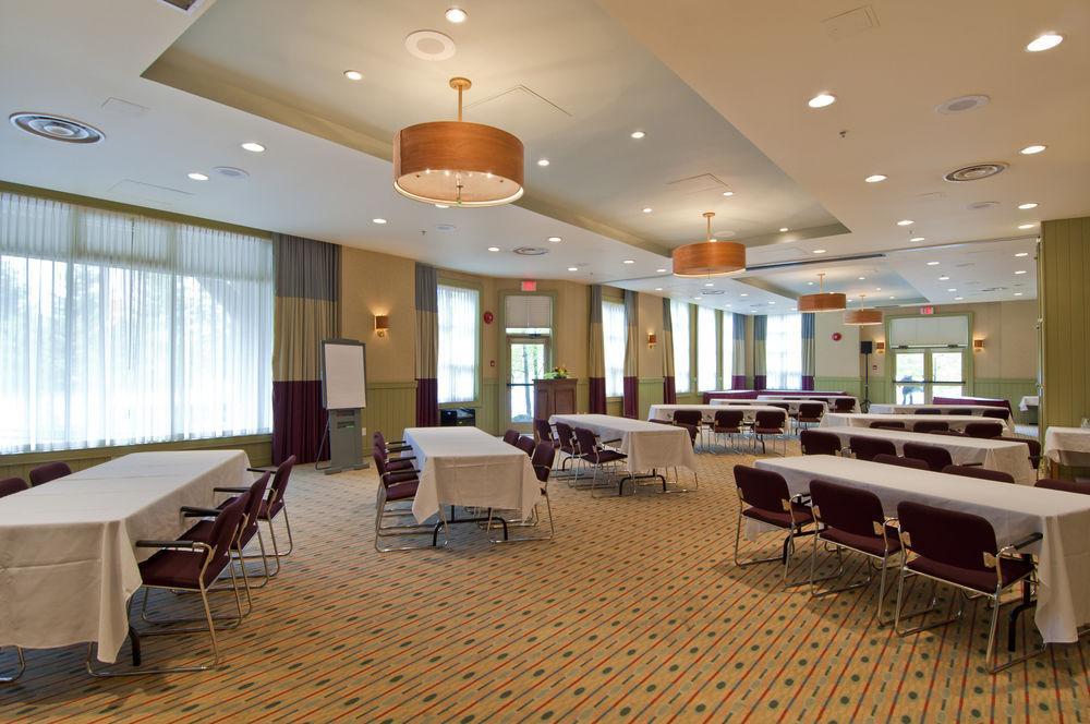 Lodging Ovations Otel Whistler Dış mekan fotoğraf
