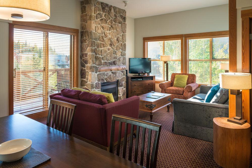 Lodging Ovations Otel Whistler Dış mekan fotoğraf