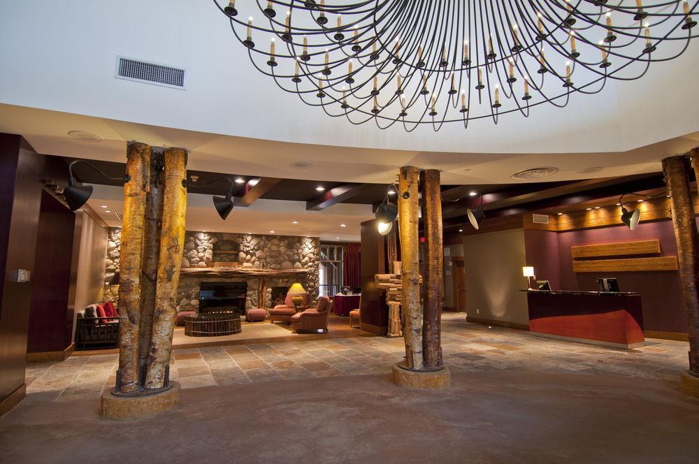 Lodging Ovations Otel Whistler Dış mekan fotoğraf