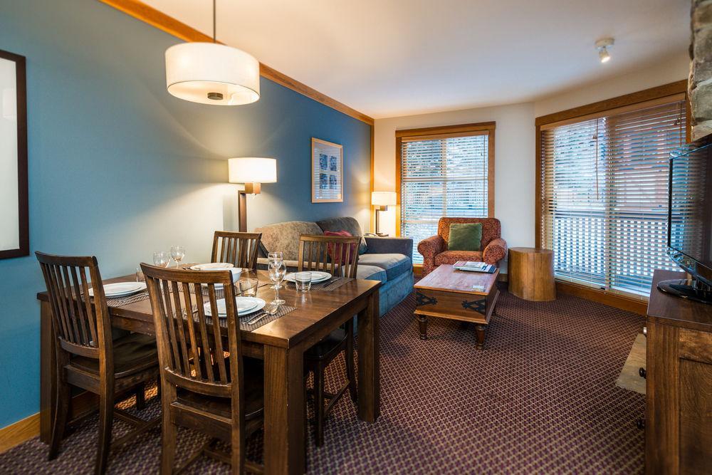Lodging Ovations Otel Whistler Dış mekan fotoğraf