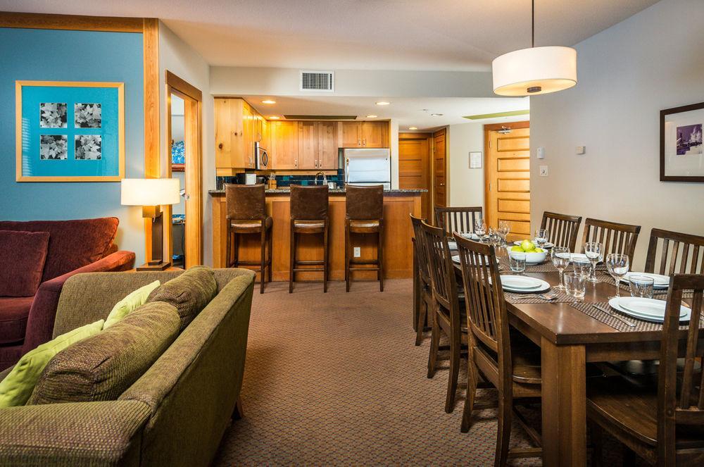 Lodging Ovations Otel Whistler Dış mekan fotoğraf